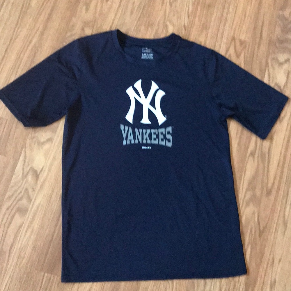 NY Yankees New York Yankees shirt XL 18/20